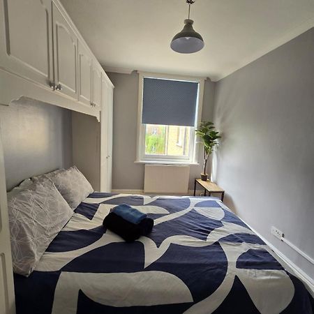 Great Flat Close To Edgware Road Londra Exterior foto