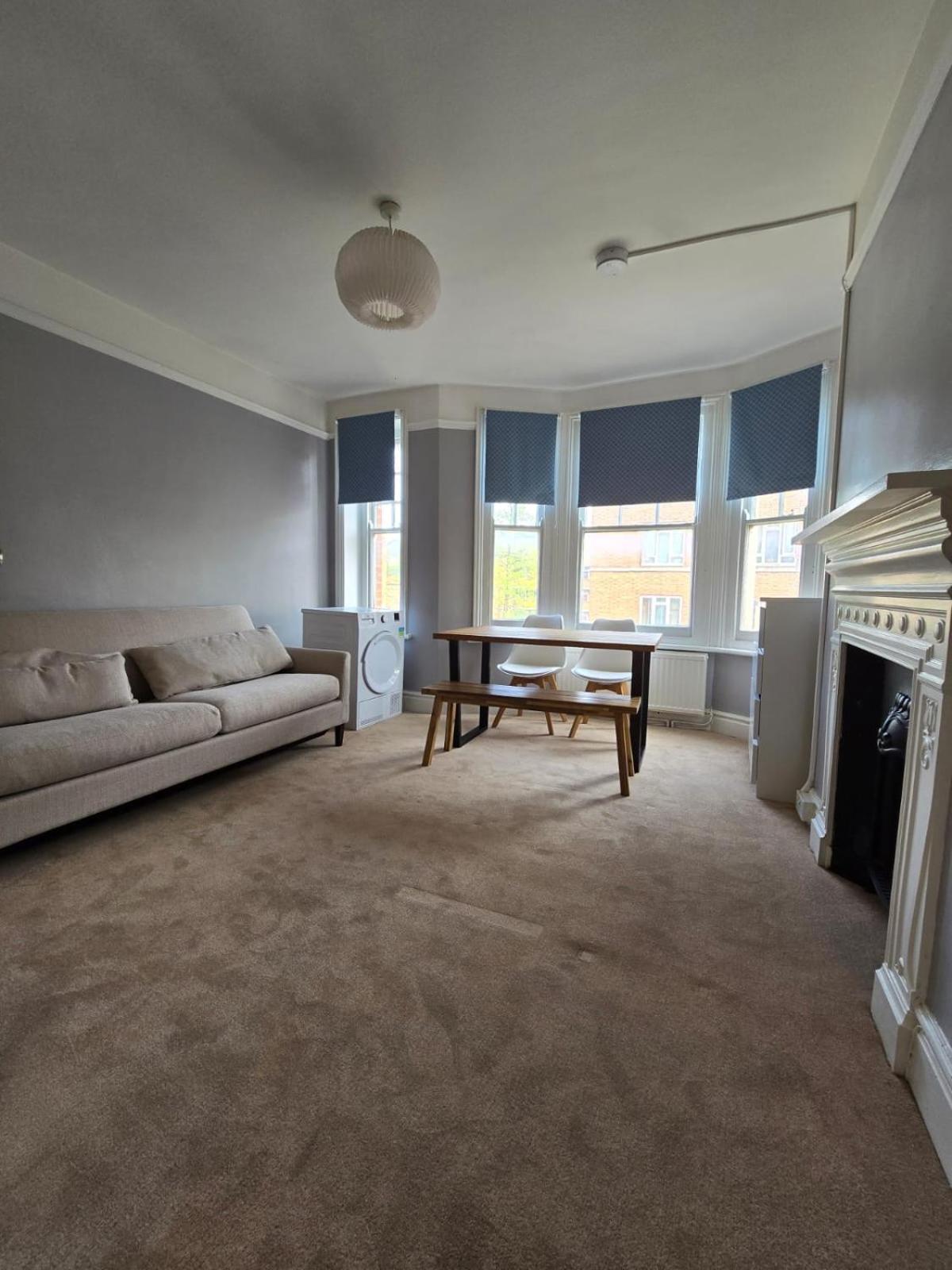 Great Flat Close To Edgware Road Londra Exterior foto