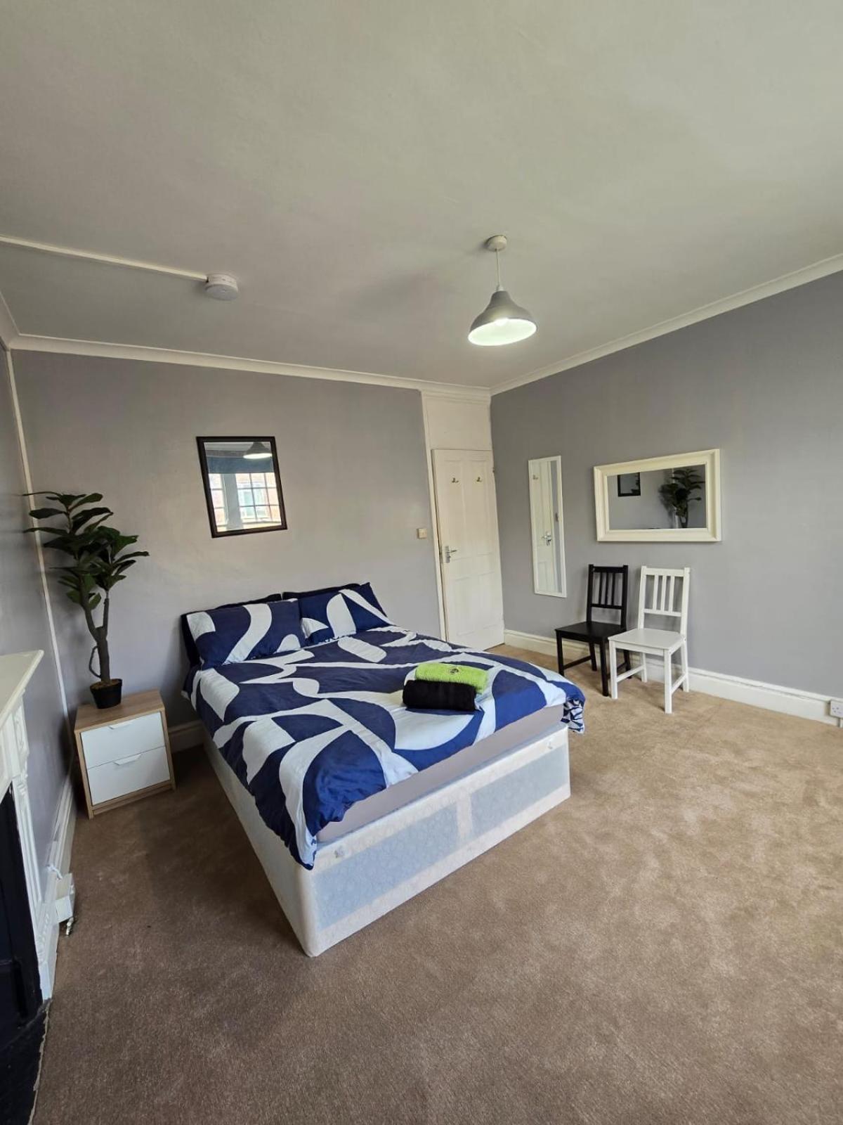 Great Flat Close To Edgware Road Londra Exterior foto
